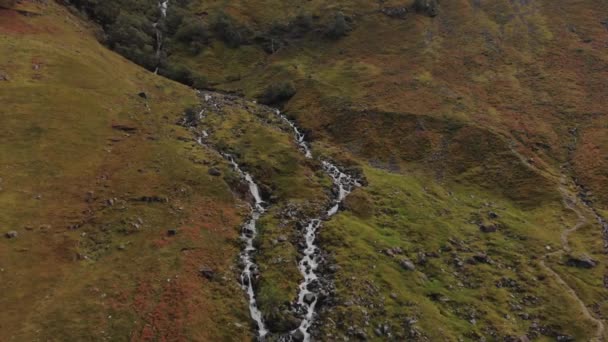Aerial Pullaway River Rushing Its Way Scottish Hillside Highlands Glencoe — Vídeo de stock