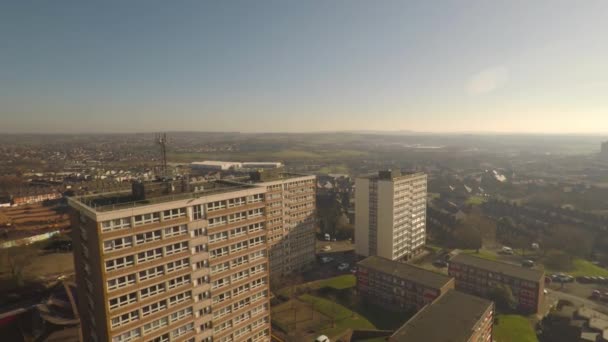 Letecké Záběry Výškových Věžových Bloků Byty Postavené Městě Stoke Trentu — Stock video