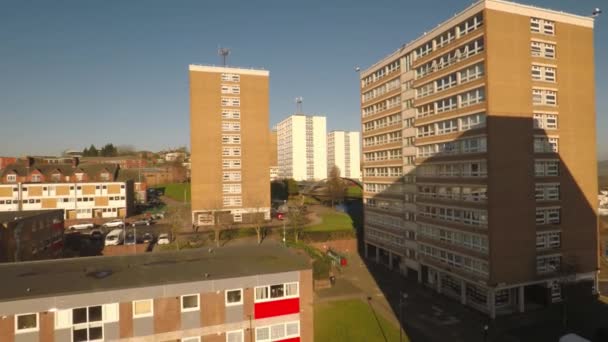 Letecké Záběry Výškových Věžových Bloků Byty Postavené Městě Stoke Trentu — Stock video