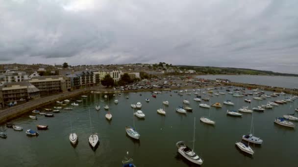 Penzance Harbour Dock Boats Yachts Bridge Dry Dock Beautiful Picturesque — Vídeo de stock