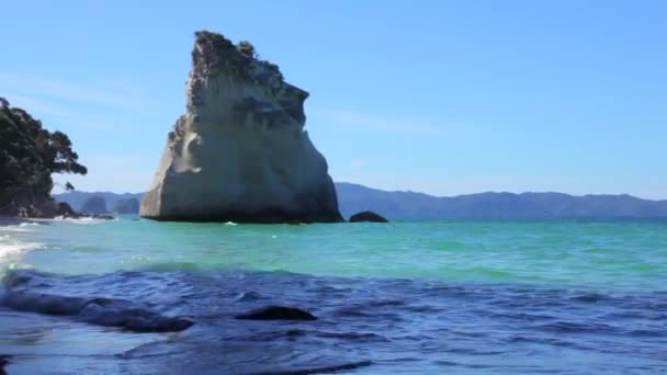 Wonderful View Ocean Cathedral Cove New Zealand — Stock video