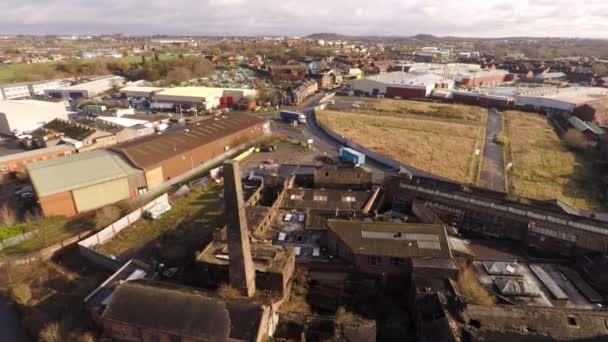 Aerial Footage Old Abandoned Derelict Pottery Factory Bottle Kiln Located — Vídeo de Stock