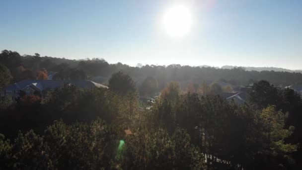 Ascending Aerial Shot Morning Apartment Complex Woodstock — Stok video