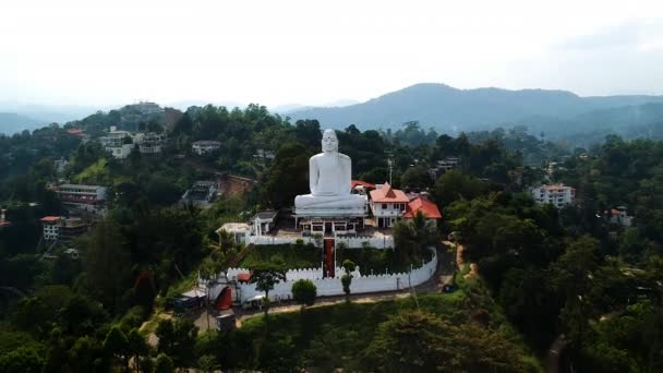 Aerial Big White Buddha Statue Kandy Bahirawakanda Vihara Buddha Statue — Wideo stockowe