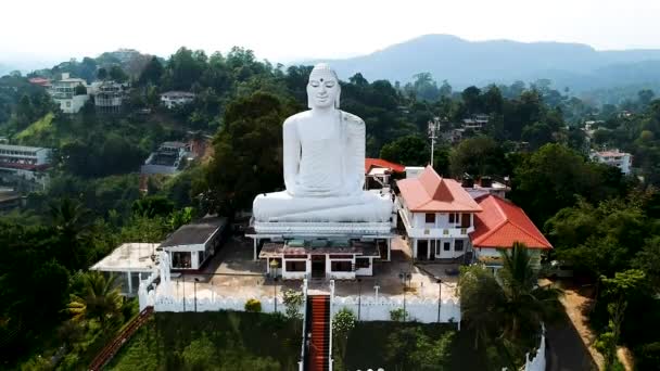 Aerial Big White Buddha Statue Kandy Bahirawakanda Vihara Buddha Statue — Stockvideo