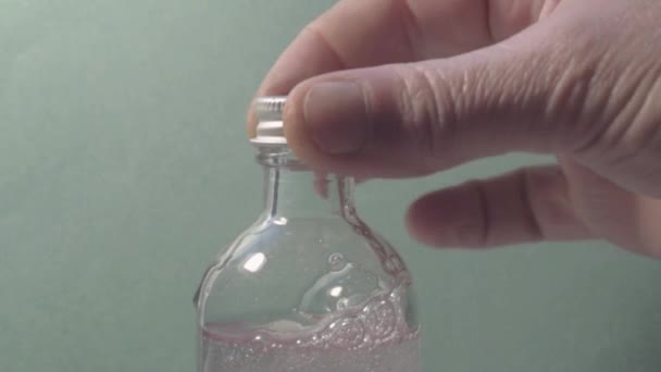 Opening Bottle Bubble Bath — Stock video