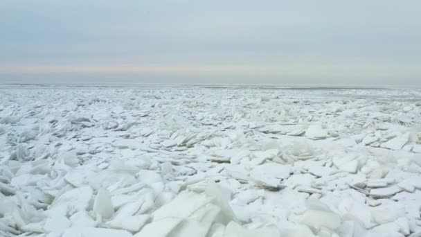 Close Snow Covered Ice Shoves Arctic Cold Waters Peacefully Flying — Stockvideo