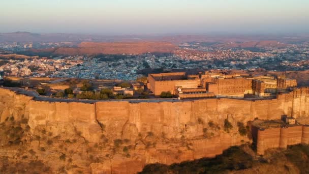 Goldene Stunde Luftaufnahme Des Mehrangarh Fort Bei Sonnenaufgang Jodhpur Rajasthan — Stockvideo