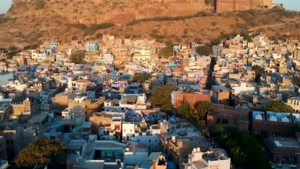 Sunrise Fly Densely Populated Blue City Jodhpur Rajasthan Índia — Vídeo de Stock