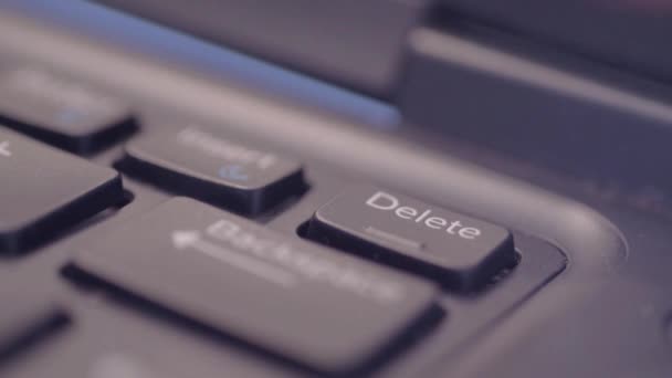 Pressing Delete Key Laptop — ストック動画