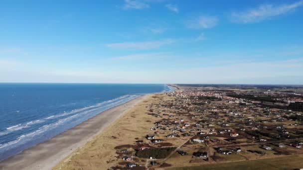 Aerial View Beach Ocean Summer Houses Close Lkken North Sea — Vídeo de Stock