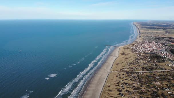 Aerial View Beach Ocean Summer Houses Close Lkken North Sea — Video
