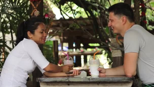 Tripod Side View Shot Young Couple Thai Woman White Man — Wideo stockowe