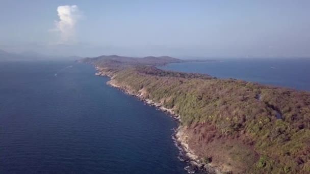 Aerial High Altitude Paning Shot Beautiful Tropical Landscape Remote Island — Stockvideo