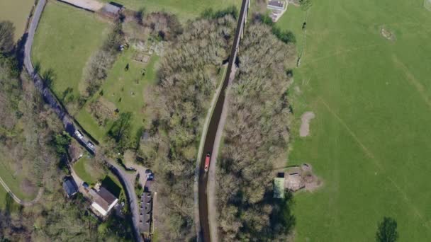 Narrow Boat Crossing Pontcysyllte Aqueduct Famously Designed Thomas Telford Located — ストック動画