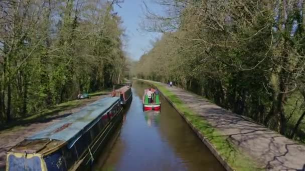 Narrow Boat Heading Stream Cross Pontcysyllte Aqueduct Famously Designed Thomas — ストック動画