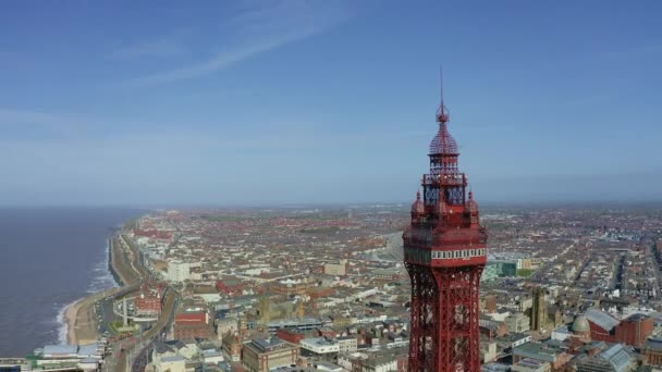 Εκπληκτική Εναέρια Άποψη Του Πύργου Blackpool Από Την Βραβευμένη Παραλία — Αρχείο Βίντεο