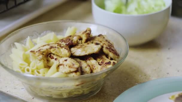 Serving Chicken Pasta Plate — Vídeos de Stock