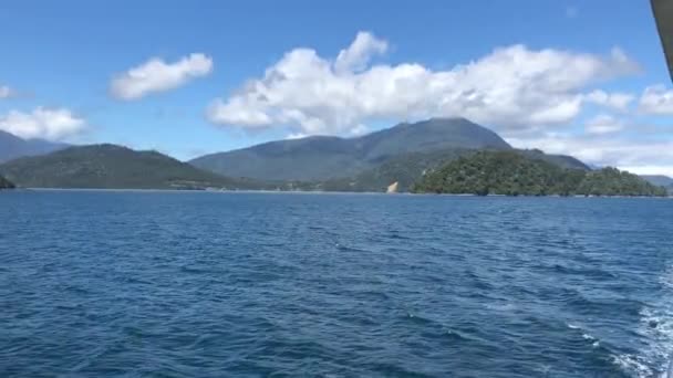Вид Острова Над Паромом Carretera Austral Чили — стоковое видео