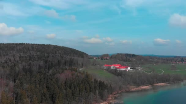 Stoupající Výstřel Střeva Kaltenbrunn Poblíž Tegernsee Vidět Moře — Stock video