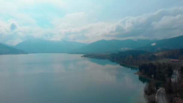 Slow Aerial Pan Showing Lake Tegernsee Wallberg Background Spring Day — Vídeos de Stock