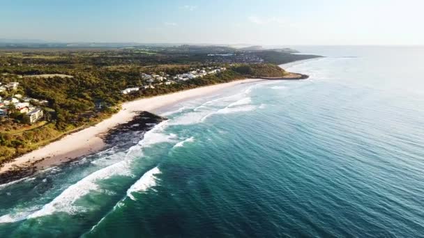 Drone Footage Clear Sunny Morning Shelly Beach Ballina Australia — Stok video