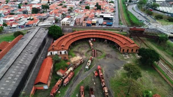Aerial Video Approaching Old Train Station Ciy Campinas Lots Abandoned — Wideo stockowe
