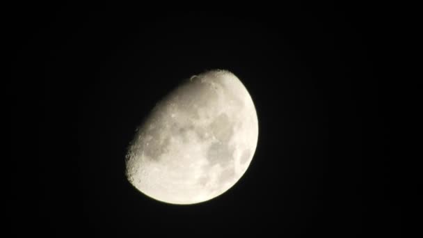 Lua Com Nuvens Céu Noturno — Vídeo de Stock