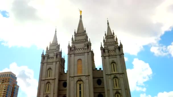 Boomerang Hyper Lapse Camera Passing Close Front Salt Lake Temple — ストック動画