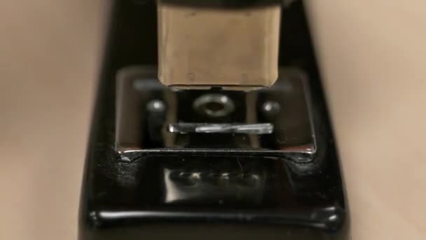 Hand Hitting Black Stapler Paper Bunch Times Knocking Staples Out — Vídeo de Stock