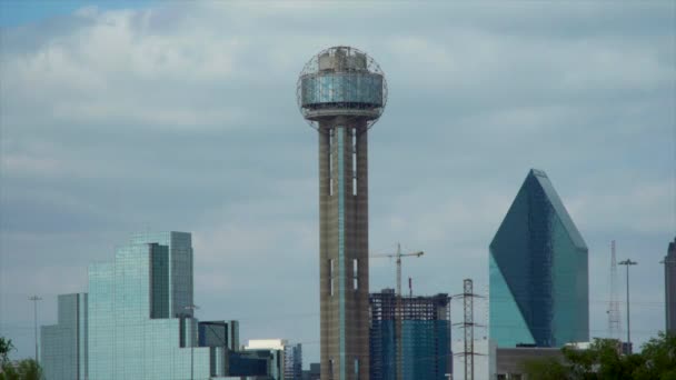 Tight Shot Dallas Skyline Famous Reunion Tower Center Frame — Stockvideo