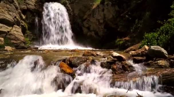 Slow Drone Camera Push Waterfall Middle Adams Canyon Beautiful Spring — Stock videók