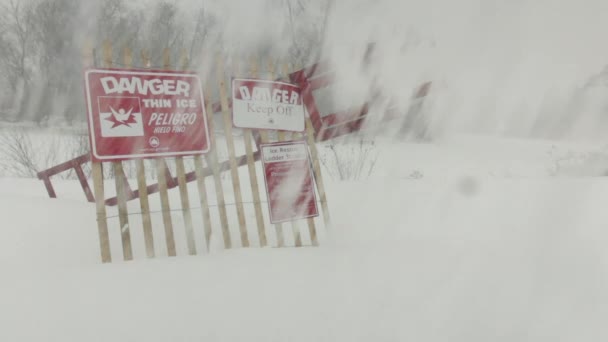 Danger Thin Ice Sign Park Snowstorm — Stock Video