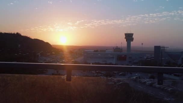 Panorama Izquierda Derecha Mostrando Torre Control Del Aeropuerto Internacional Curazao — Vídeo de stock