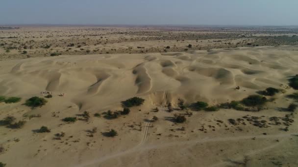 Drone Aerial Dolly Out Shot Sam Sand Dune Desert Jaisalmer — Stockvideo