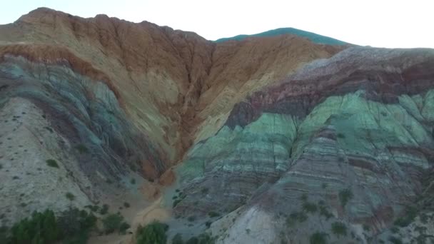 Вид Воздуха Seven Colour Hill Purmamarca Village Quebrada Humahuaca Valley — стоковое видео