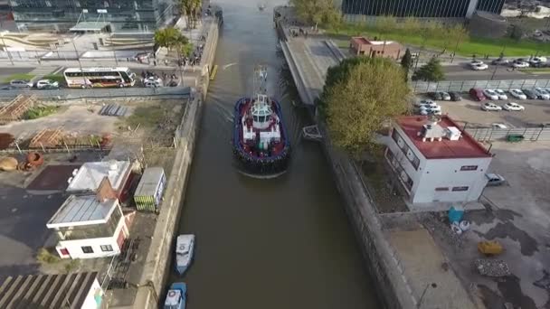 Aerial Scene Drones Boat Leaving City Aerial Camera Front Ship — Stock Video