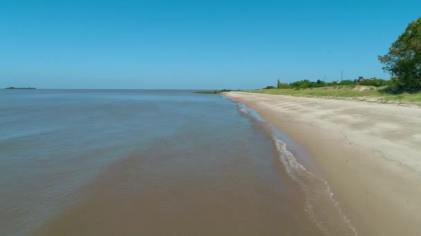 Aerial Scene Beach Drones Camera Travels Forward Coast Colonia Sacramento — 图库视频影像