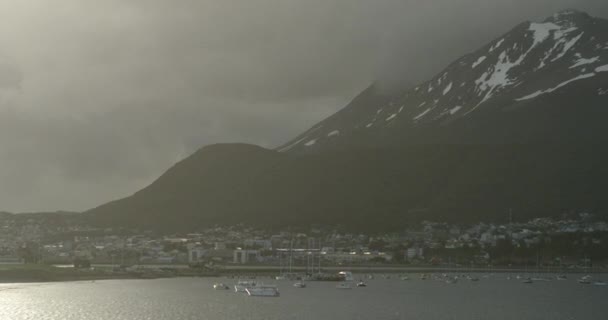 Port Small City Mountains — Vídeo de Stock