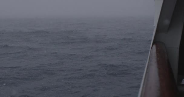 Cruising Tough Ocean Filming Ship — Αρχείο Βίντεο