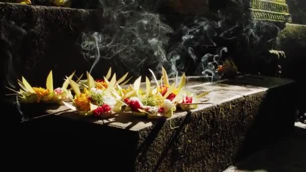 Offerings Incense Smoke Sebatu Holy Temple Bali — Stockvideo