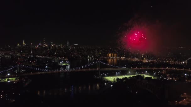 Aerial Footage Astoria Park Queens Firework Show 2018 Show Happens — Vídeos de Stock