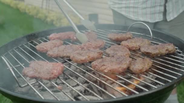 Turkish Minced Meat Also Known Meatball Kofte Being Cooked Grill — Stockvideo