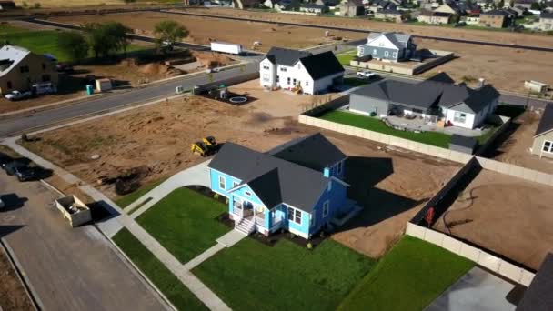 Drone Shot Spinning Finishing Touches Brand New House Had Just — Stok video
