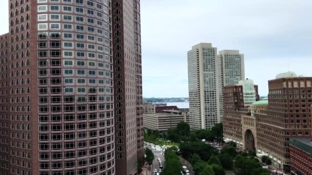 Panning Skyscrapers Downtown Boston Financial District Waterfront — Wideo stockowe