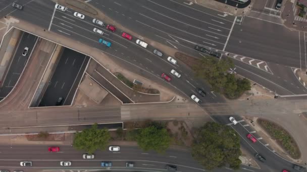 Traffic Tracks Crossroad Traffic Lights Aerial View Drone Shot — Video Stock