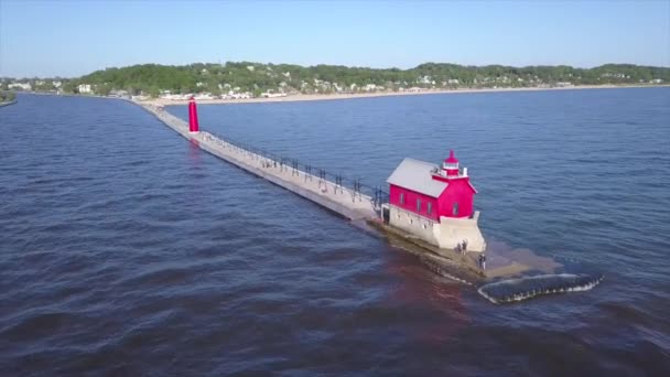 Drone Shot Lighthouse Grand Haven Michigan — Vídeo de Stock