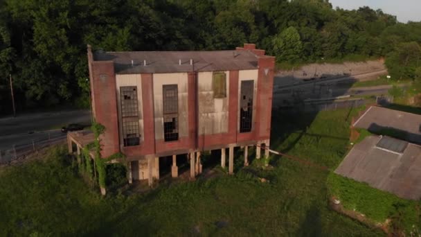 Abandoned Steel Warehouse Building Aerial — Video Stock