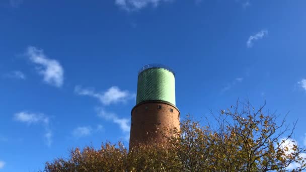 Tower Rising Cloudy Sky — Vídeos de Stock