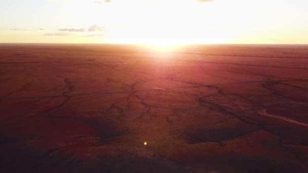 High Panning Aerial Shot Incredible Sunset Immense Red Earth Plains — Stockvideo